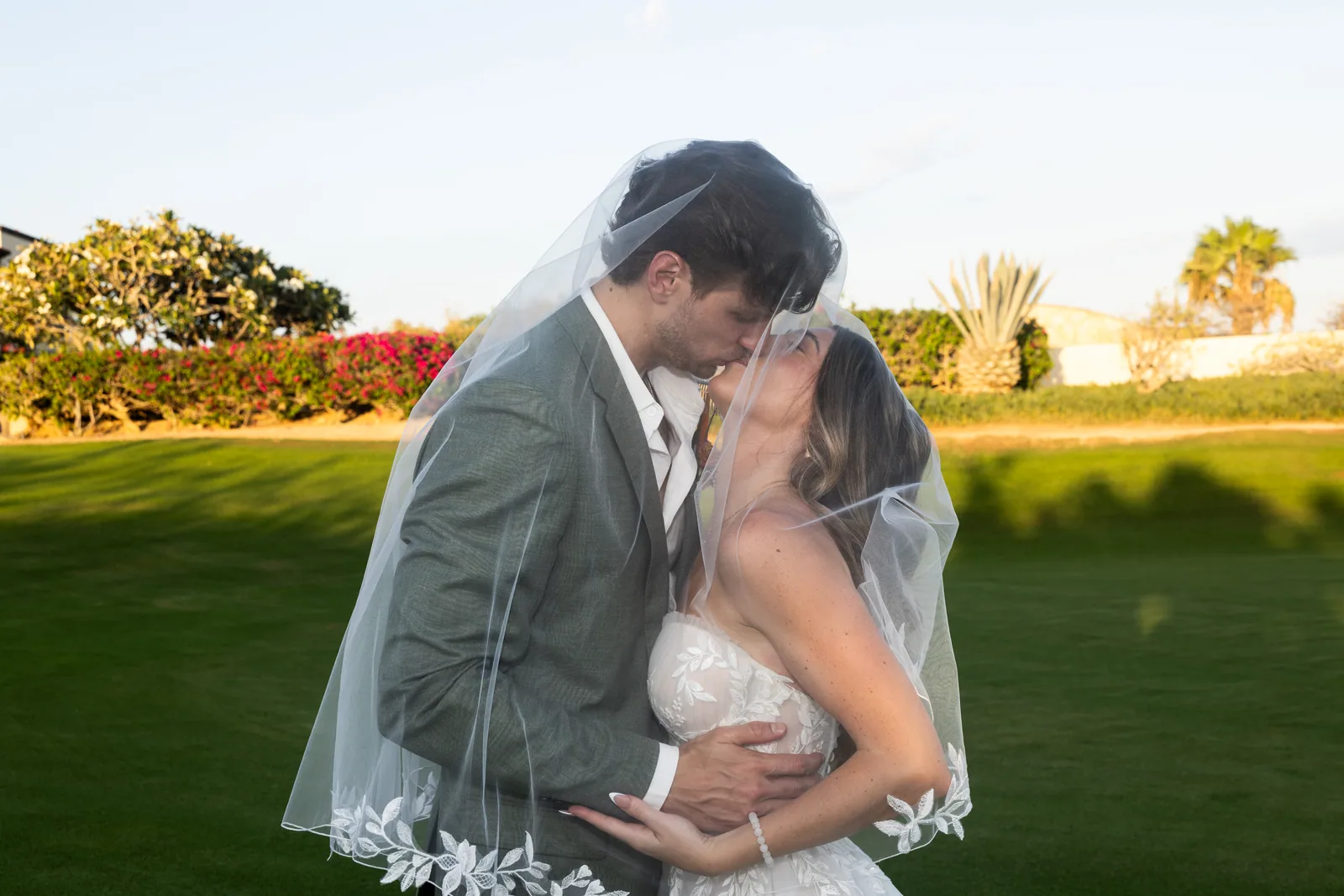 Katrina & Clayton, Diamante